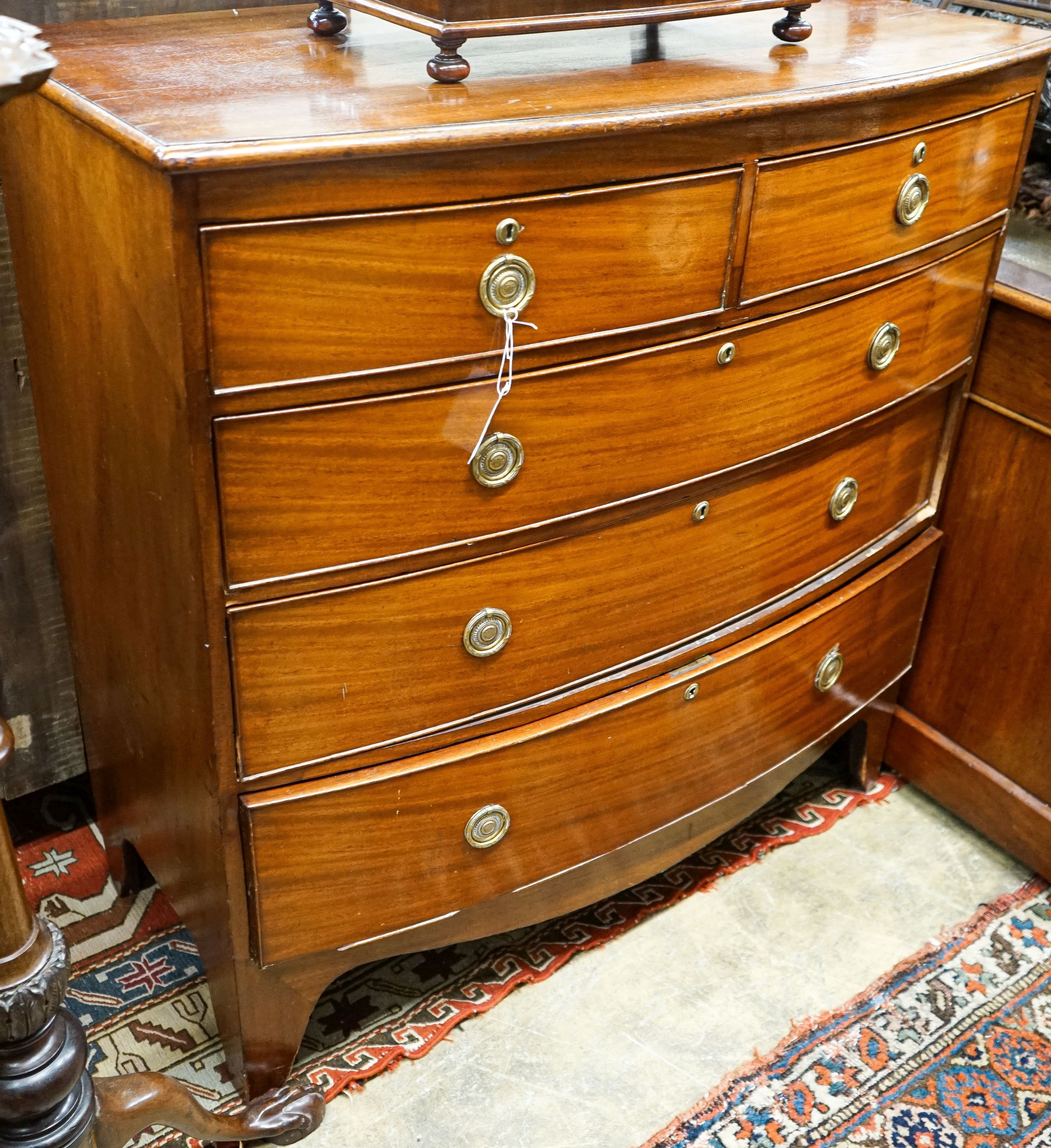 A Regency mahogany bowfront chest, width 102cm, depth 51cm, height 104cm